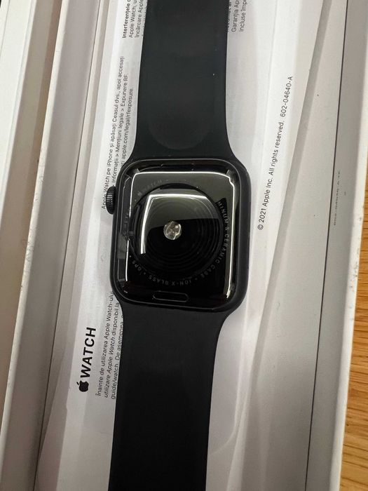 Watch Apple SE40/GPS