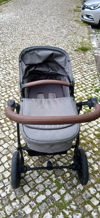 Baby Stroller with Egg-Shaped Seat424290228047063042
