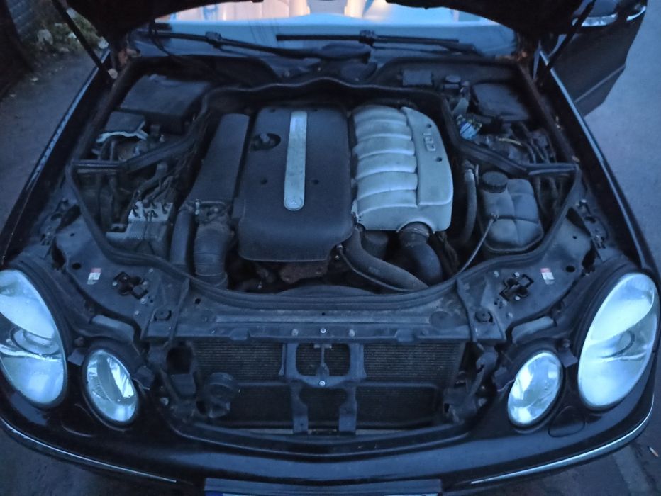 Mercedes W211 części silnik 2.7