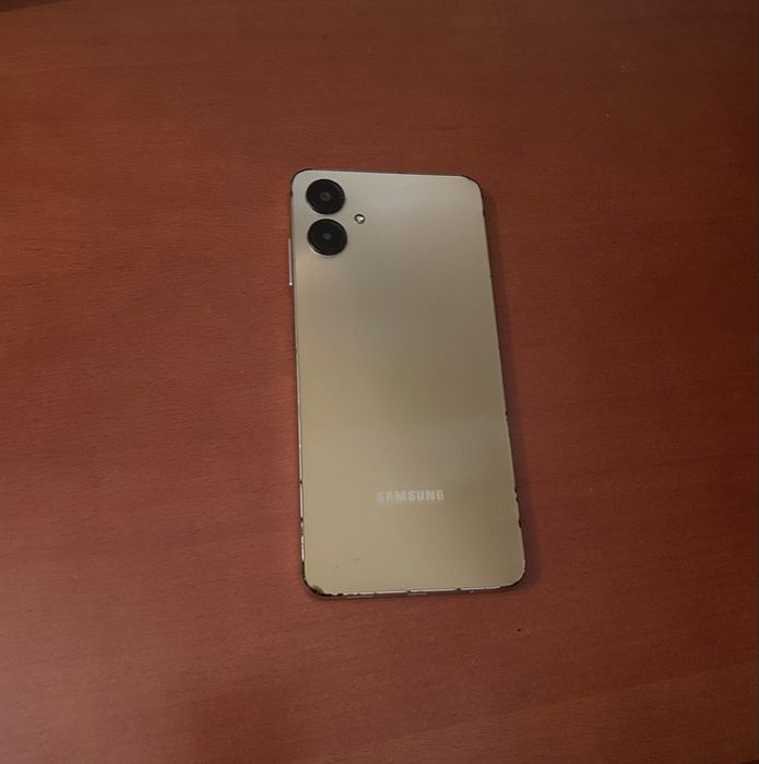 Samsung A06 usada