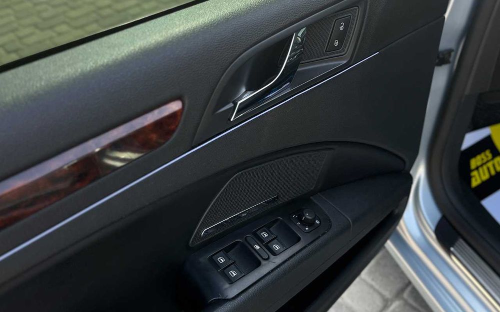 Skoda Superb 2011