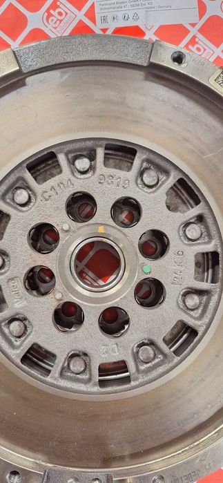 Sprzęgło+docisk+koło dwumasowe