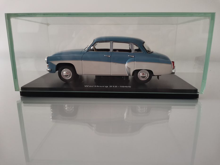 Kolekcja modeli z PRL skala 1/24 Hachette