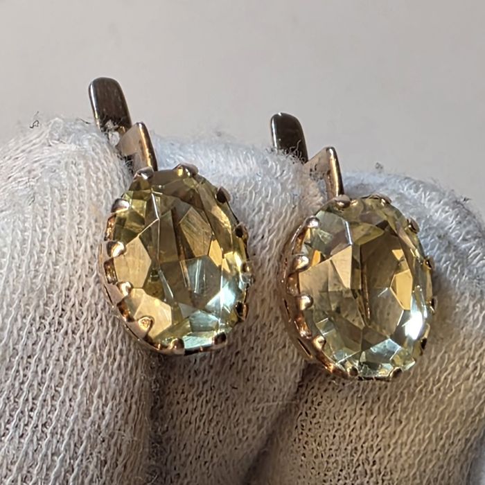 Золотые серьги ссср с цитриром