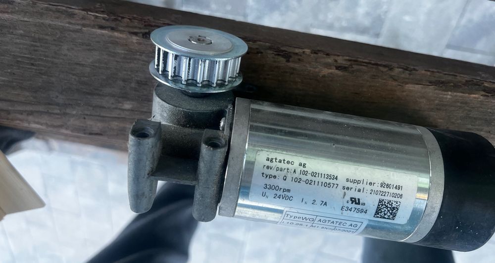 Продам мотор автоматичних  розсувних дверей б/у