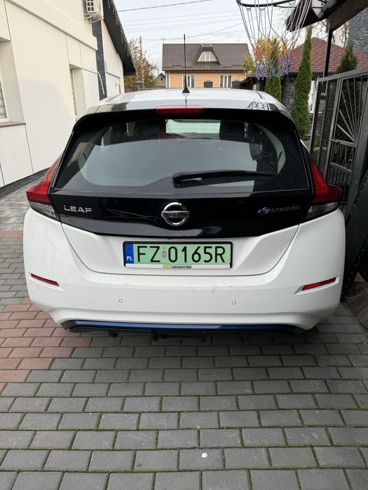 РАЗБОРКА Nissan Leaf ze1 40 62 Кришка Ляда Бампер Фонарь. ЗАПЧАСТИ