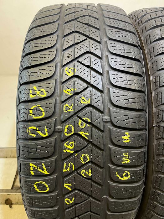 2x 215/60R16 Pirelli Winter SottoZero 3 99H OZ208