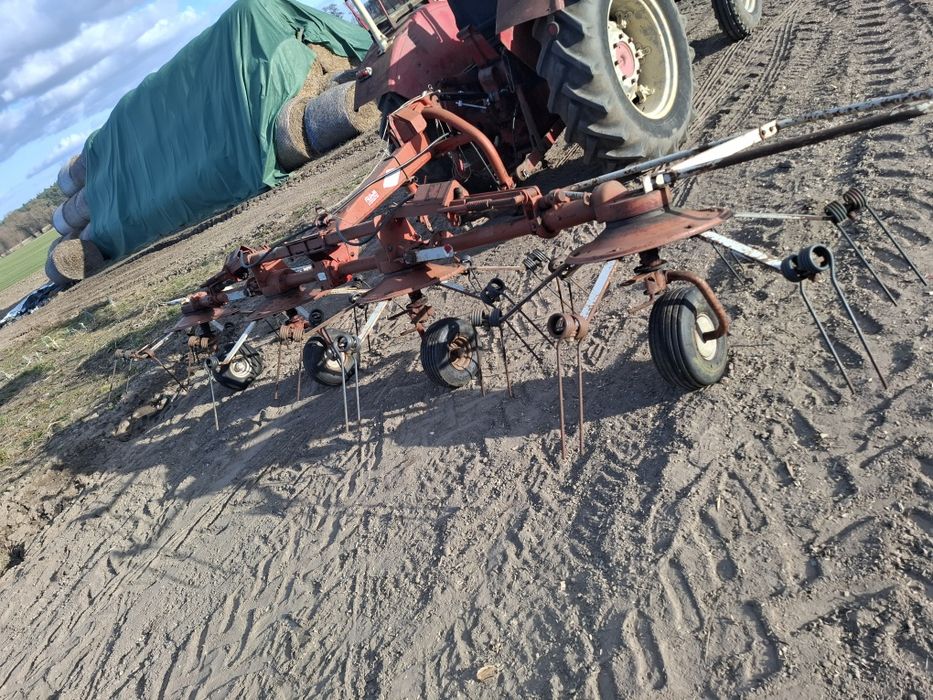 Kuhn gf 5000 przetsząsarka deutz fella claas