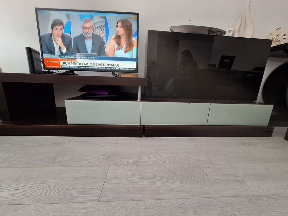 Móvel de TV da marca La Sénia