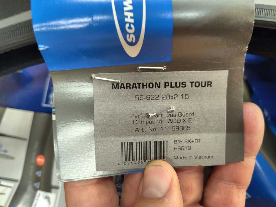 Par de Pneus Schwalbe Marathon Plus Tour 28x2,15" (55-622) - Novos, Nunca Usados