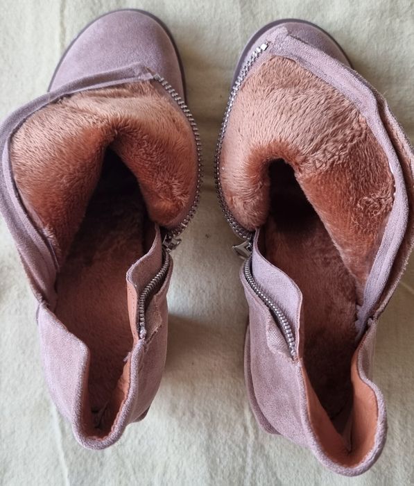 Botki firmy Bella Paris rozm. 40