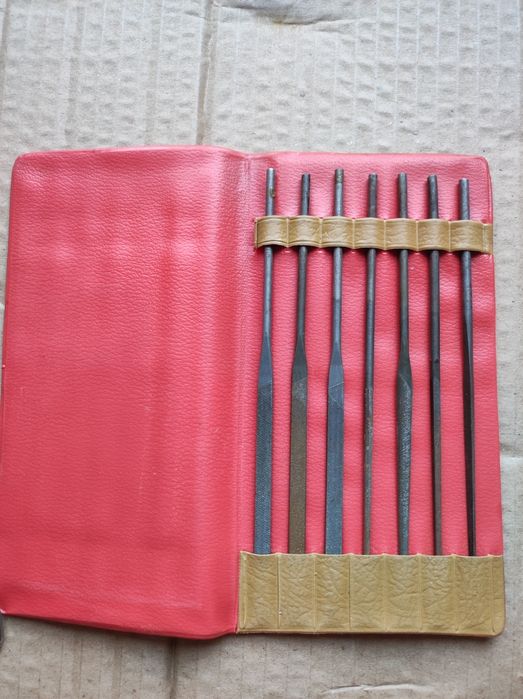 Набор надфелей .