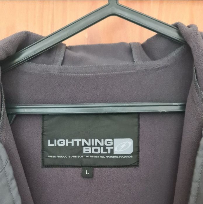 Casaco Lightning Bolt