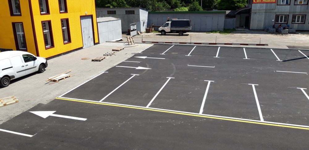 розмітка доріг, стоянок, АЗС, парковок