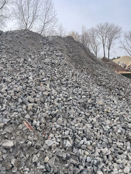 Gruz asfaltowy , betonowy , kruszywo drogowe