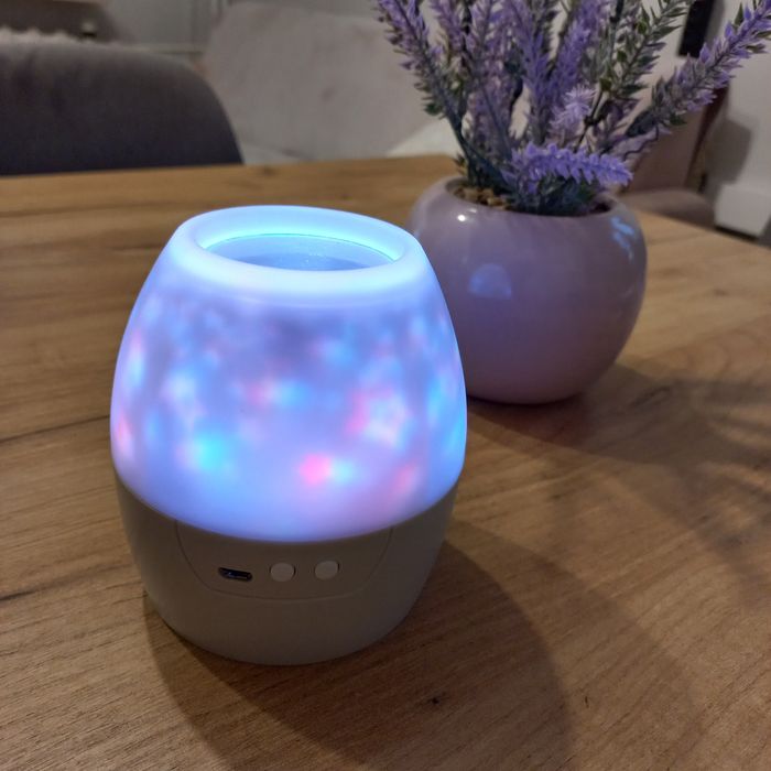 Lampka nocna, projektor