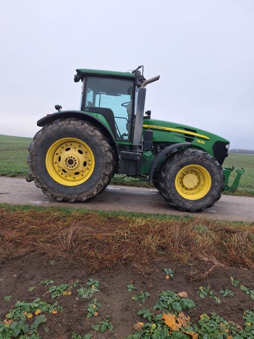 John Deere 7930 /
