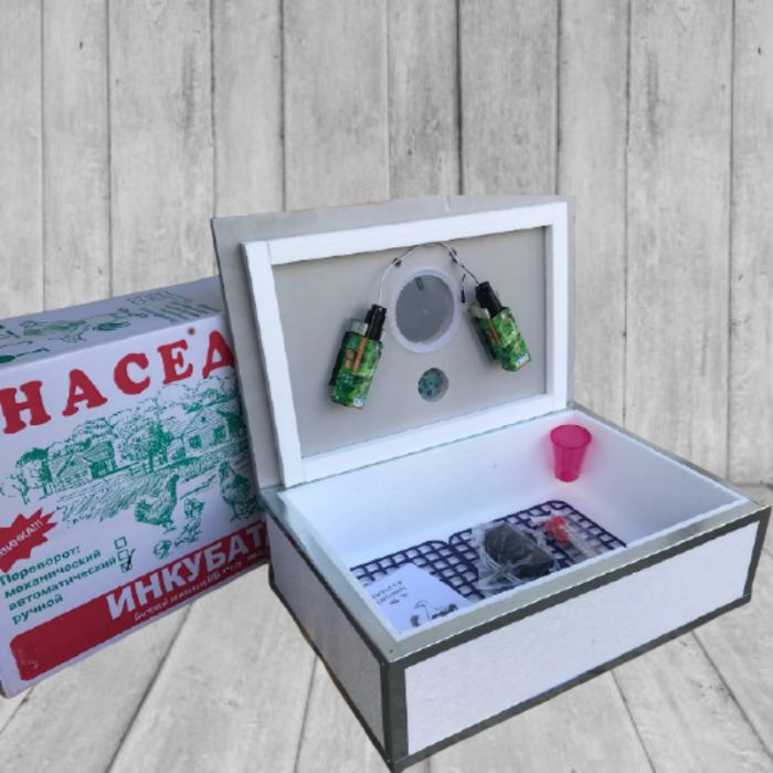 Інкубатор з ручним переворотом 70 яєць НАСЕДКА ИБ-70 Инкубатор  Акція!