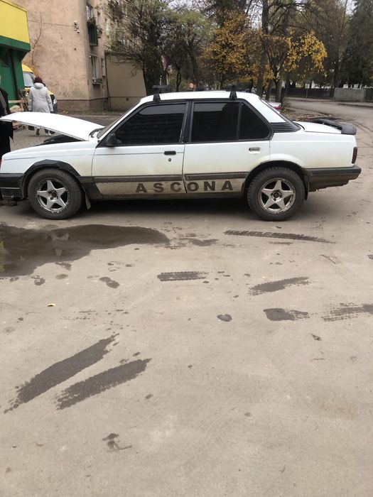 Продам Опель Аскона