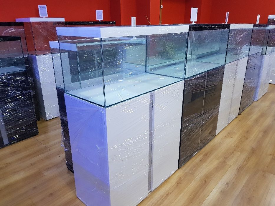 Aquario com móvel novo 183L