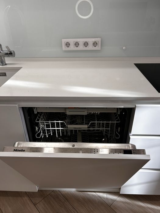 Продаж 2-х кімнатної квартири жк Комфорт Сити з терасою