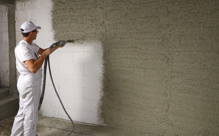 Tynki maszynowe cementowo-wapienne