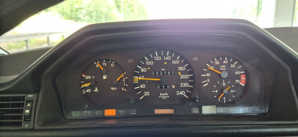 Mercedes-benz e220 w124