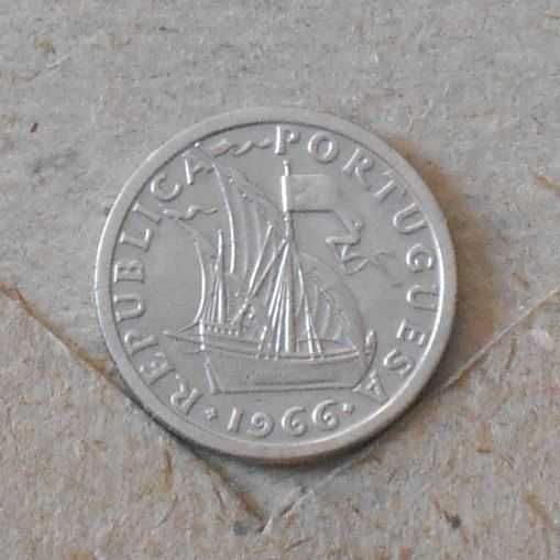 Portugal 2.5 Escudos 1966 - OLX X10959