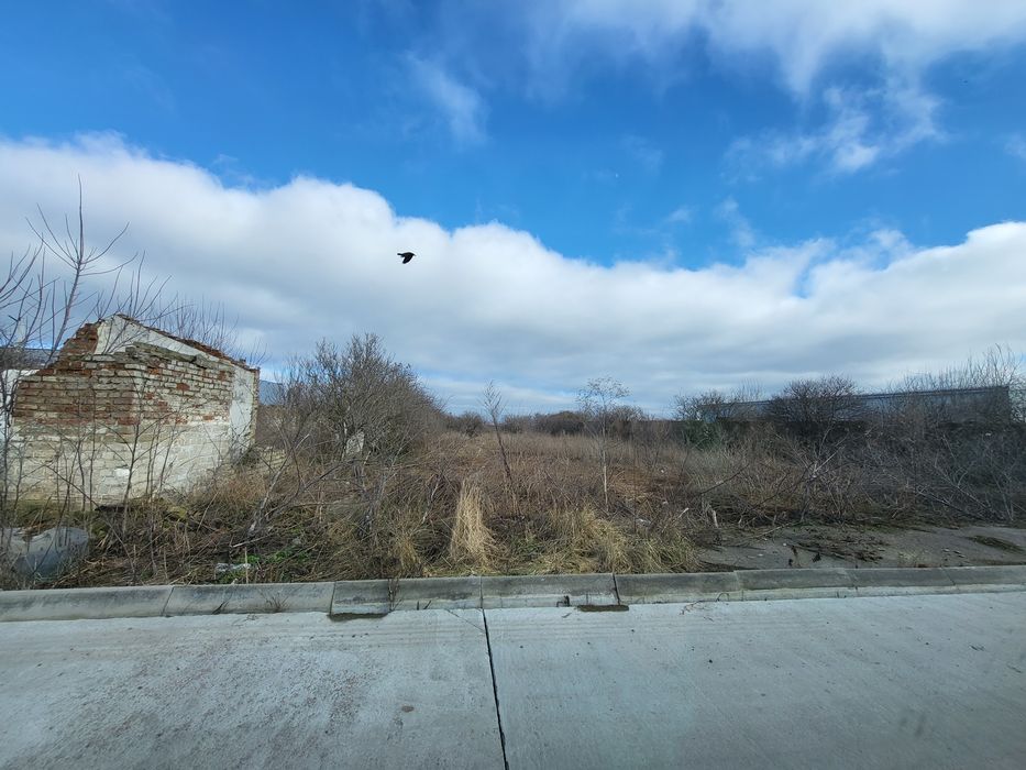 Земля під комерційне будівництво