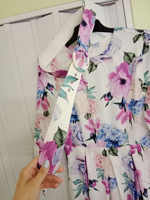 Nowa sukienka w kwiaty