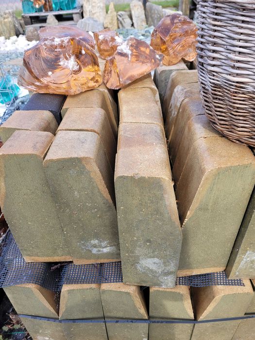 Palisady, oporniki granitowe,kostka granitowa,grysy