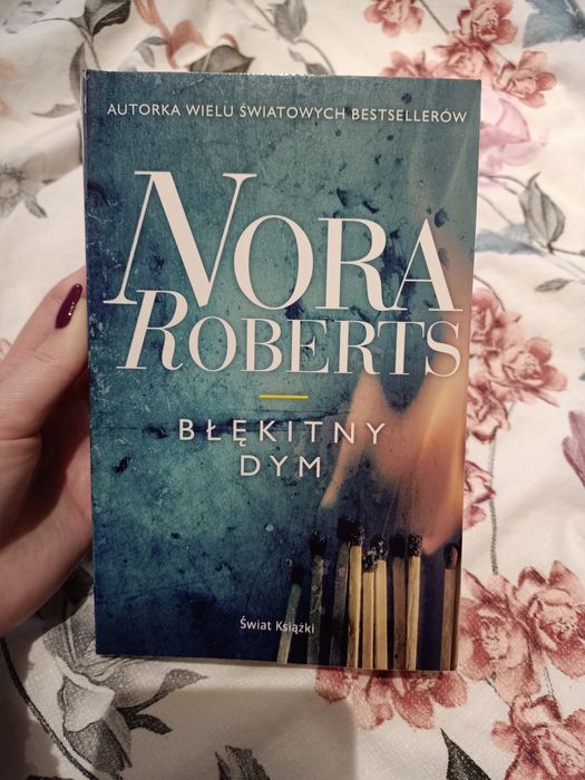 Błękitny Dym - Nora Roberts
