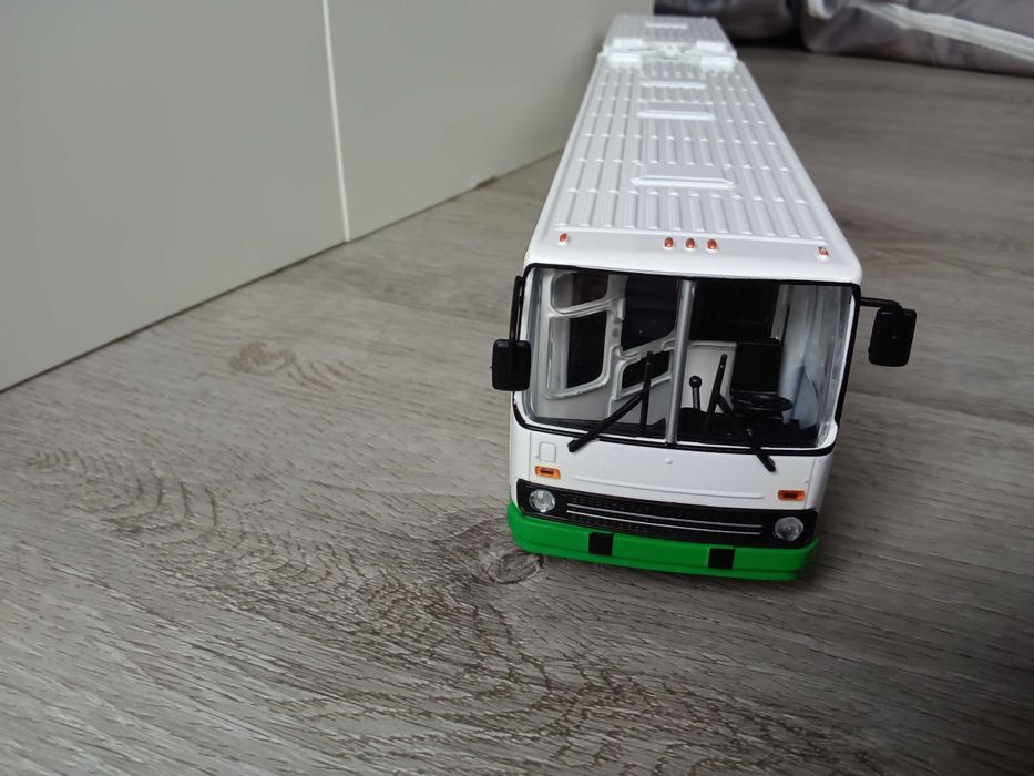 Model autobusu Ikarus 280
