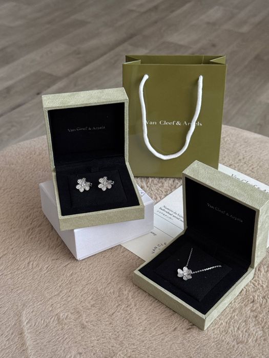 Сережки Van Cleef