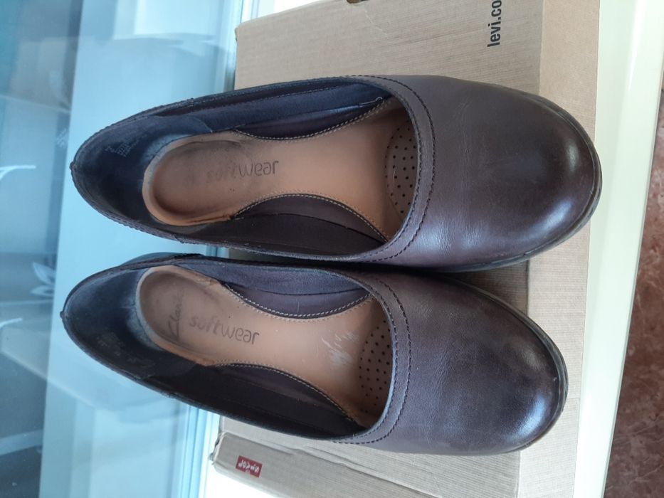 Туфли кожанные на танкетке р.36 Clarks