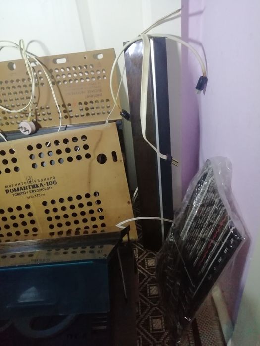 Магниторадиола Романтика-106.На запчасти. Бобинник.Проигрыватель.Шнур