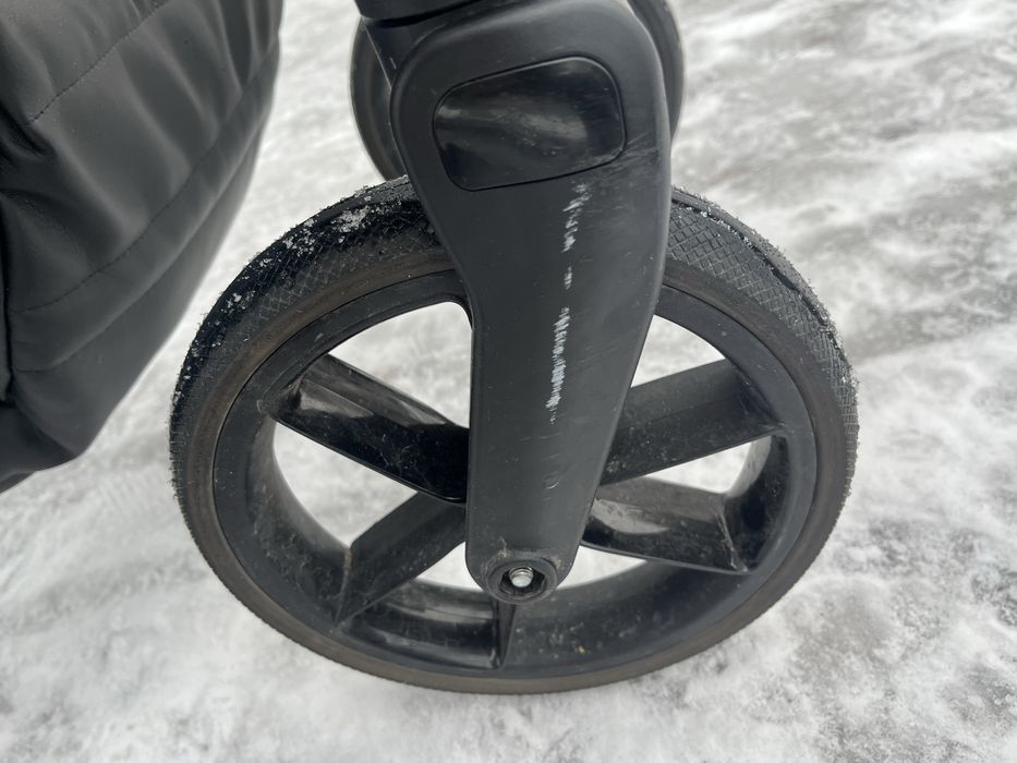 Продам коляску 3 в 1 Verdi