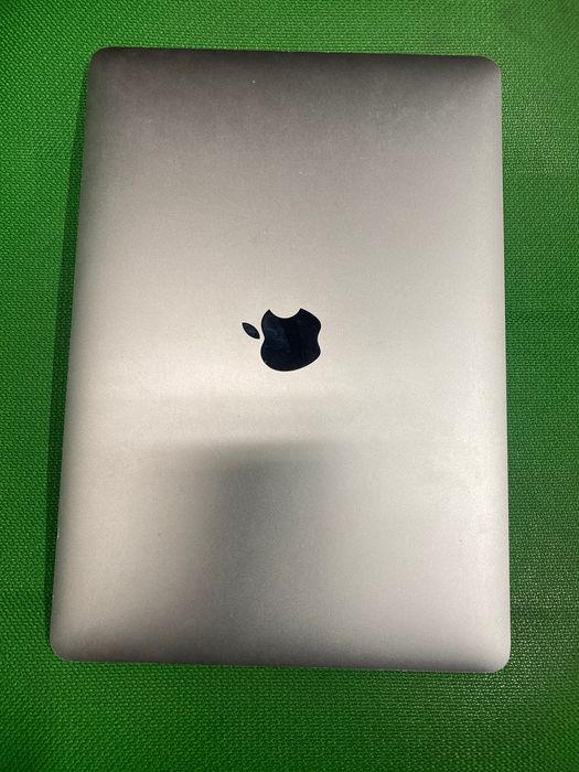 MacBook Pro A1706 uszkodzony