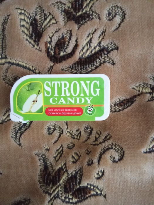 STRONG CANDY Без штучних барвників Освіжаючі фруктові драже Коробко