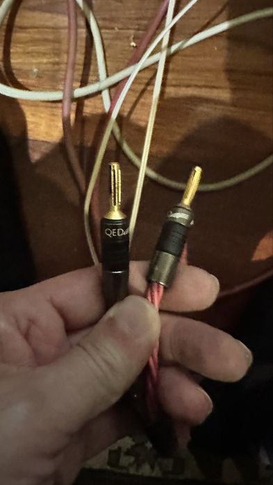Cabos de audio profissionais QED