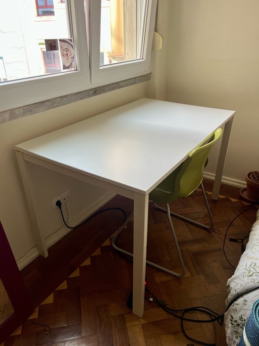 Mesa branca IKEA