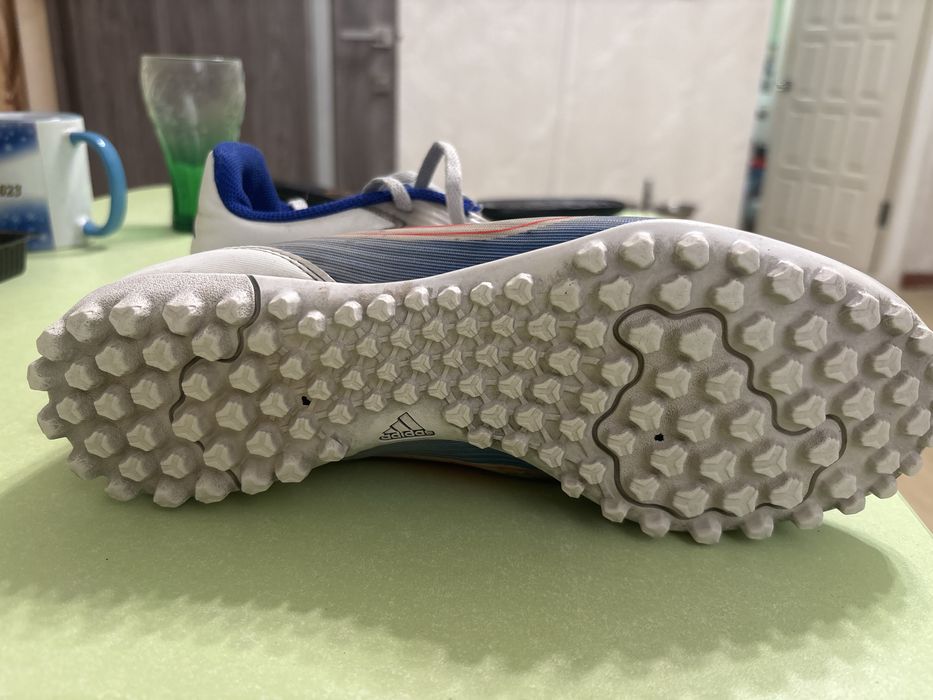 Сороконіжки адідас adidas 42