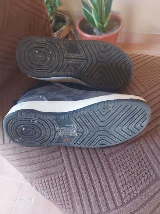 Botas crianca Primark