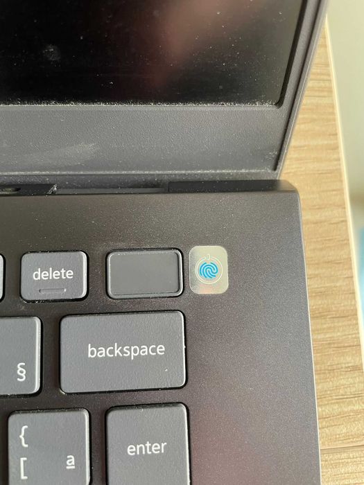 Dell Vostro 5402 i7/8GB/512GB SSD/14"