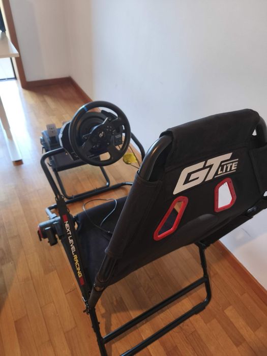 Cockpit Next Level Racing + Volante Thrustmaster T300RS GT + Manete TH8S