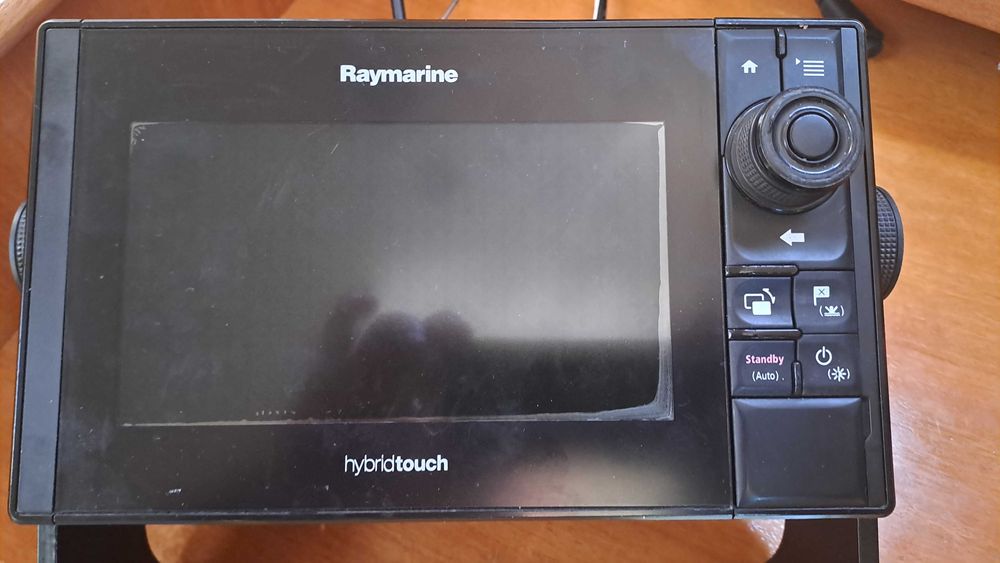 Raymarine Ploter Hybrid Touch 7" Es 75