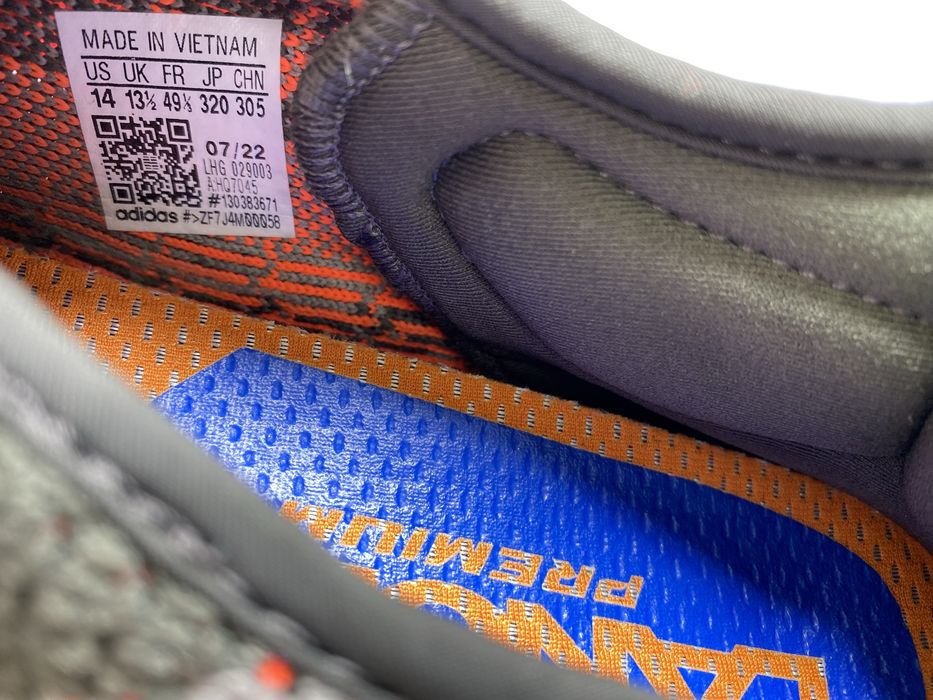 49-32см ОРИГІНАЛ 100% Кросівки ADIDAS  YEEZY BOOST V2 Carbon HQ7045