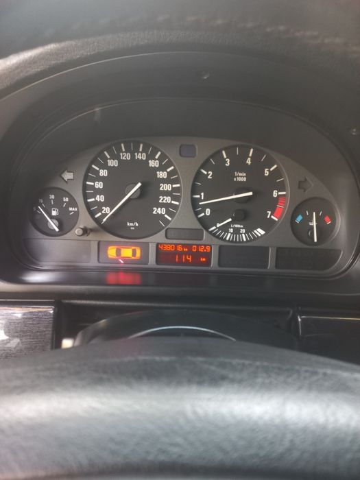 Продам BMW 520 i