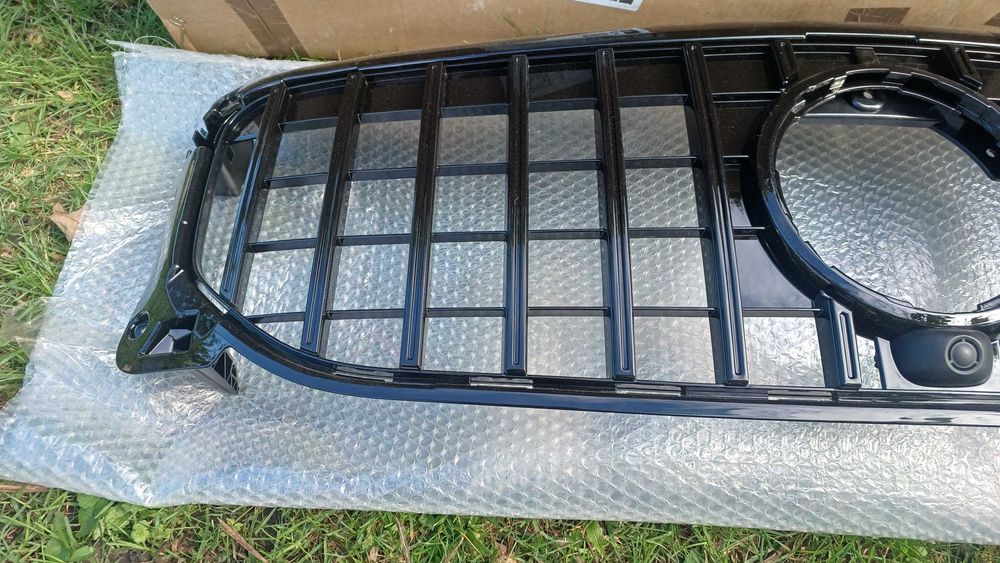 Grill samochodowey Mercedes