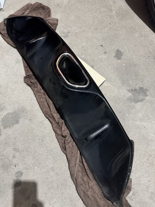 Difusor megane rs preto brilhante